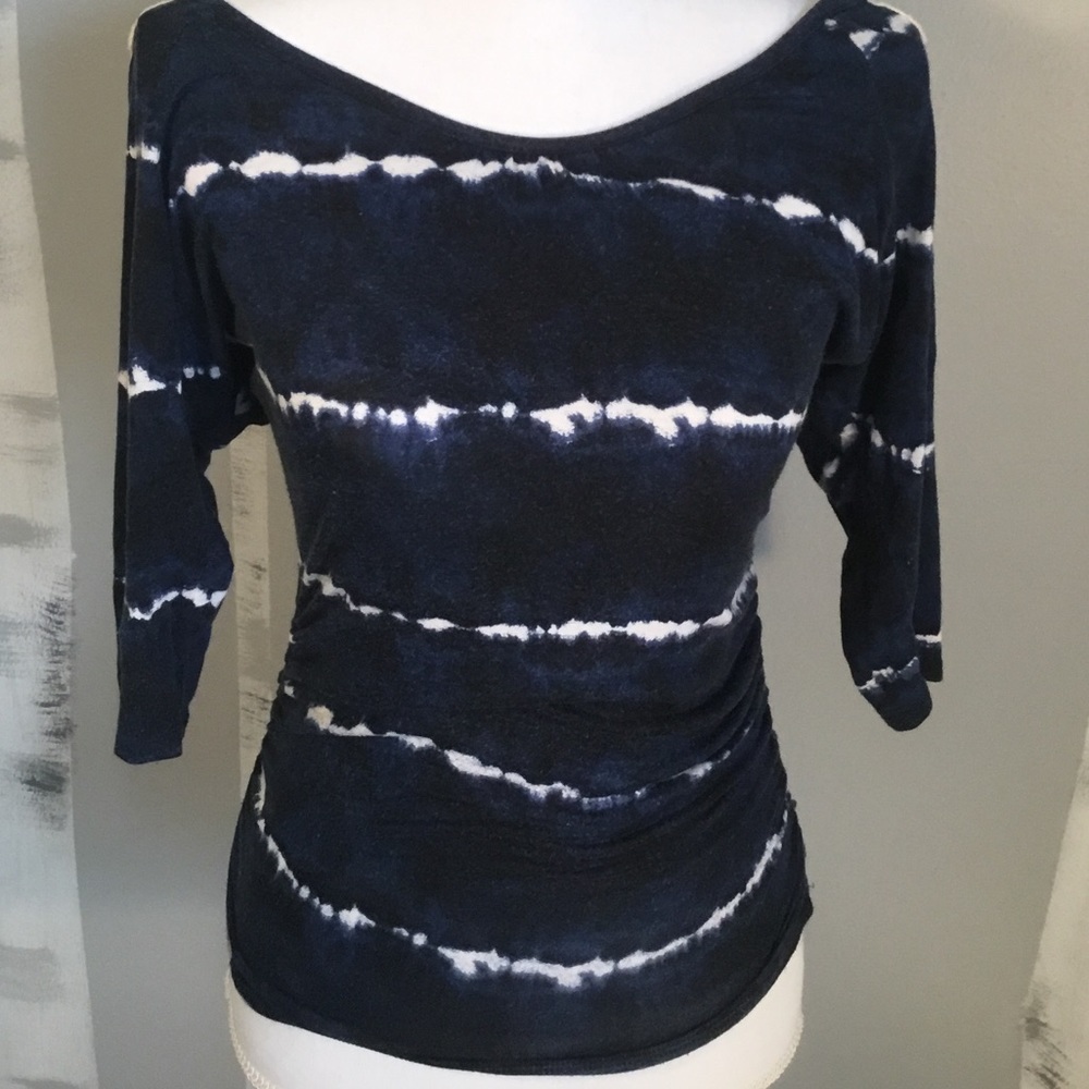 Rue21 xs blue tie dye top with lace back
